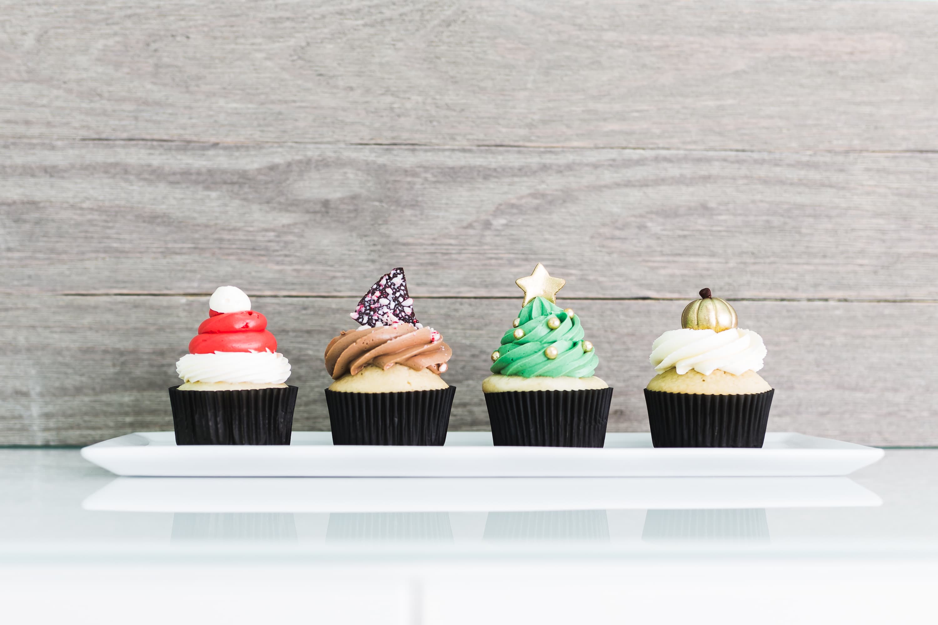 holiday christmas cupcakes set